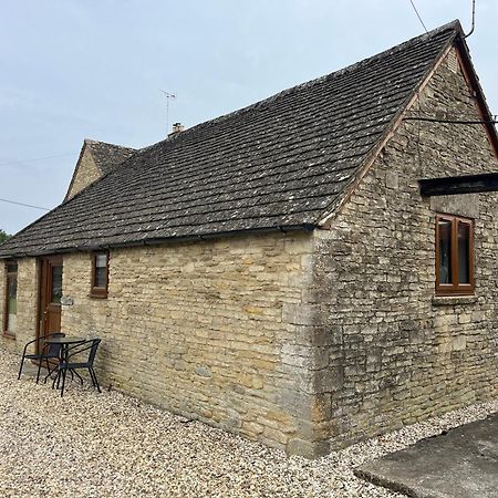 Tupenny Cottage, Old Mill Farm, Cotswold Water Park Cirencester Zewnętrze zdjęcie